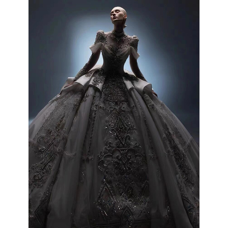 French heavy worker wedding dress bride 2024 new satin main yarn high -end texture wedding pregnant women large size retro long sleeves French heavy worker wedding dress bride 2024 new satin main yarn high -end texture wedding pregnant women large size retro long sleeves