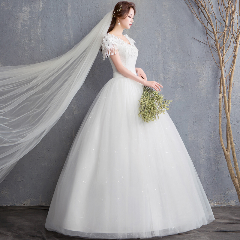 Light wedding dress bride 2021 new temperament word shoulder Korean thin simple princess fantasy Qi flowers