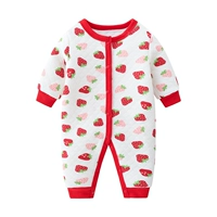 Держите теплую клубнику B