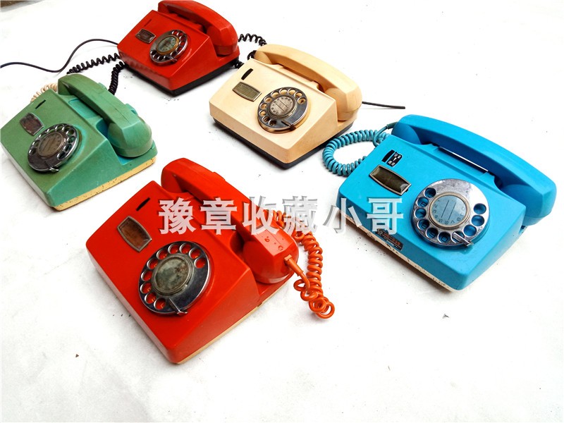 Old-fashioned telephone dial turntable old Shanghai 7080 post-collection nostalgic film and television props decoration antiques