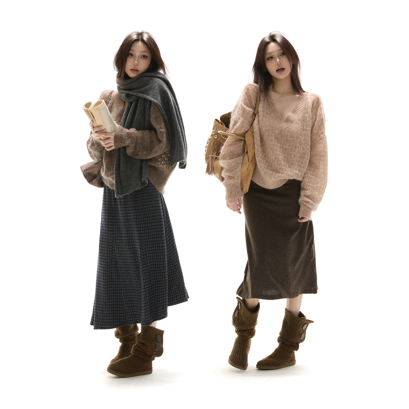 Itsdinn "Little Girl Season" Wide-Brimmed Large V-Neck Patterned Hollow-Out Knit Sweater Mohair Wool Blend Top