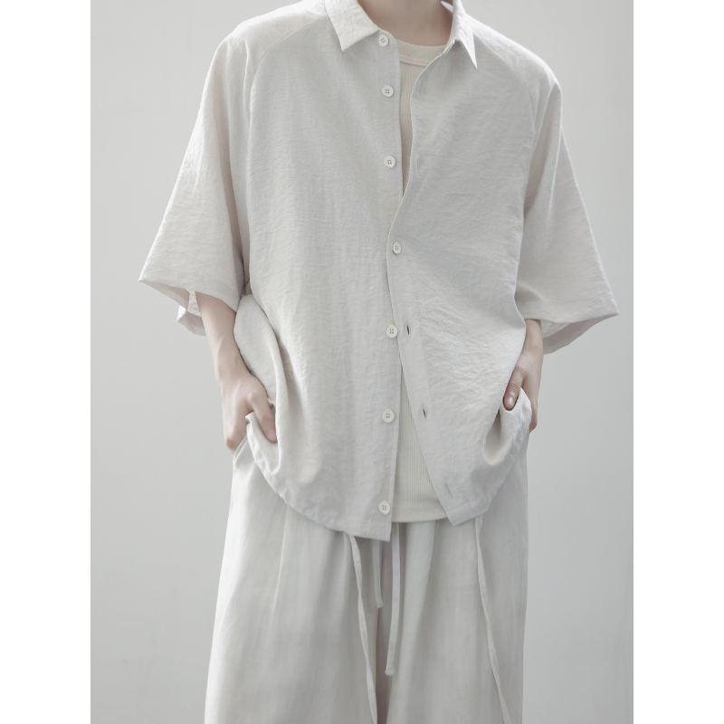 Gray Textured Raglan Short-Sleeve Shirt with Irregular Buttons, Vintage Loose Fit with Drawstring Hem