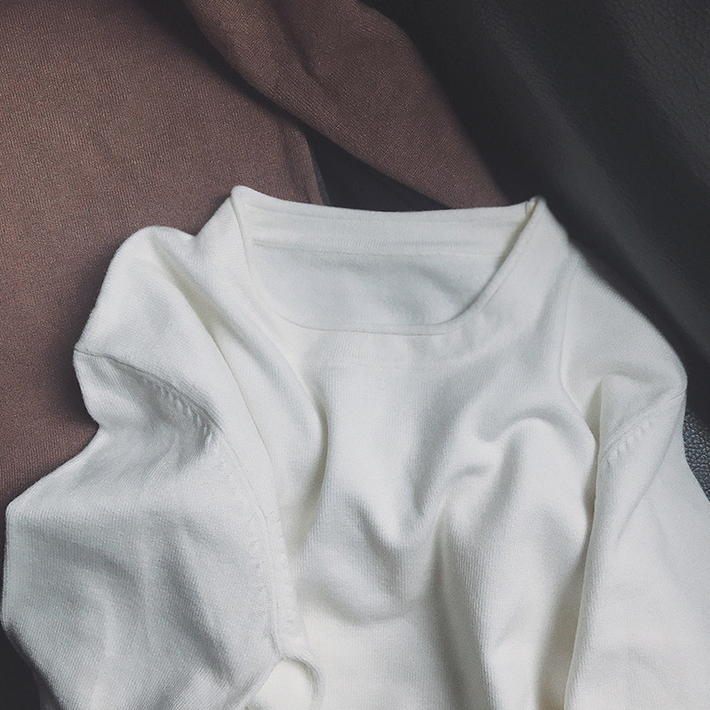 衣疫 细腻柔软的兔绒包芯纱卷边圆领针织毛衣 多色百搭款男款