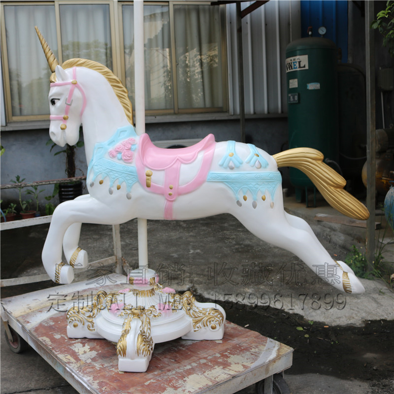 Rotating Trojan spot dream wedding photographic glass fiber props sit adult stage event opening beauty furnishings