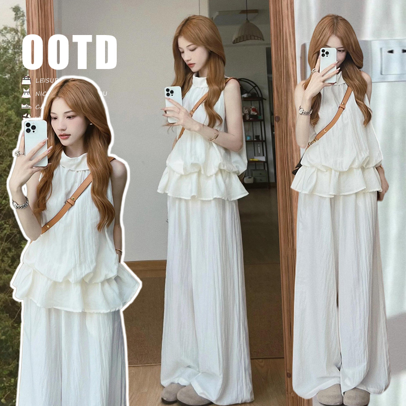 Maternity Summer Outfit 2026 New Style High-End White Halter Neck Sleeveless Top and Pants Elegant Two-Piece Set