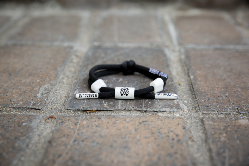 RASTACLAT sư tử chính thức loạt đường phố đích thực Vòng đeo tay dây màu đen và trắng vòng tay ngọc trai