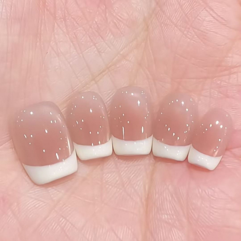 【Strawberry Milk Cap】Nude Color Elegant Handmade Wearable Nail Art, Milky White French Style, Detachable, Simple Student Nails That Make Skin Look Fairer