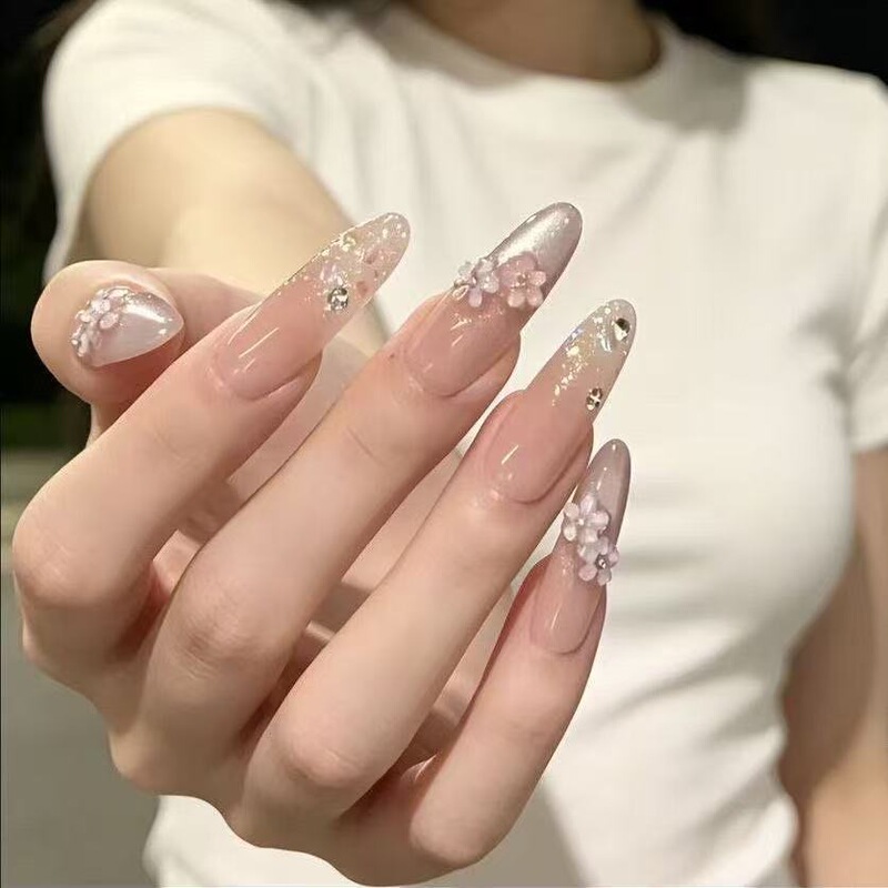 Spring and Summer New Style Floral Rhinestone Long Nails, Purely Handmade, Wearable, Atmospheric Wedding Nails, Bridal Nails, Fake Nails, Nail Art for Students Spring and Summer New Style Floral Rhinestone Long Nails, Purely Handmade, Wearable, Atmospheric Wedding Nails, Bridal Nails, Fake Nails, Nail Art for Students