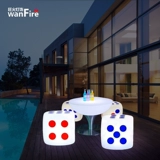 Светодиодный красочный световый стул на открытом воздухе.