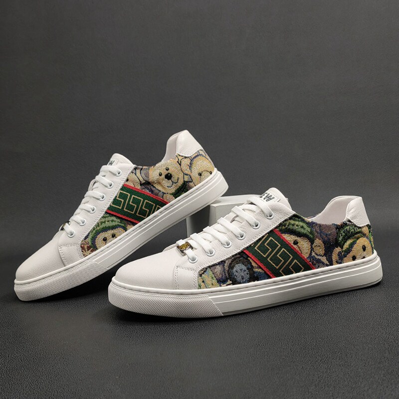 Men's leather sneakers 2023 new spring and summer casual shoes men's trendy all-match low-cut white shoes European station