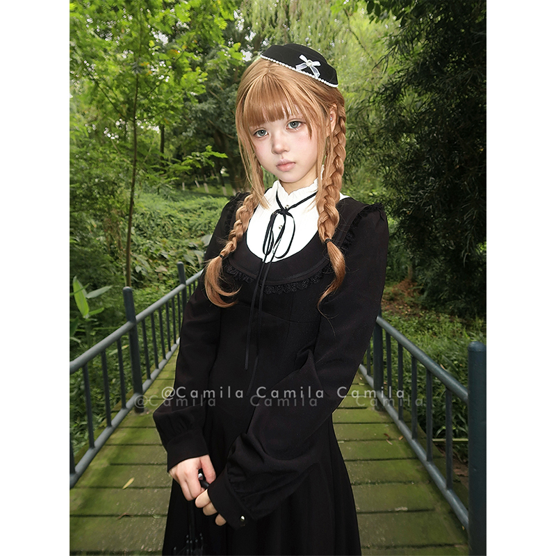 Lolita Retro Autumn and Winter Waist-Cinching Lace Black Faux Two-Piece Long-Sleeve Dress A-Line Long Skirt