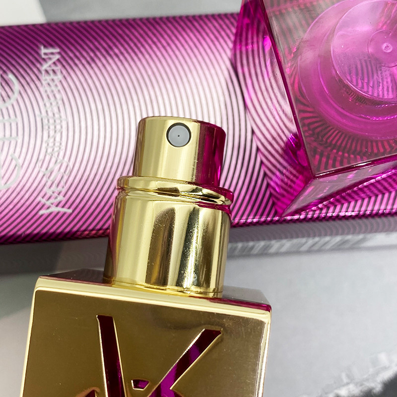 告别经典的香水之旅：YSL圣罗兰Elle炫动女士浓香水停产后遗响_香水_