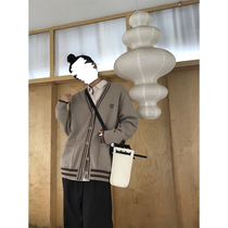 East Day is a woolen college wind V collar small flower embroidery loose single-row buttoned long sleeve cardiovert casual slurdy