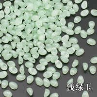 Светло -зеленый нефрит