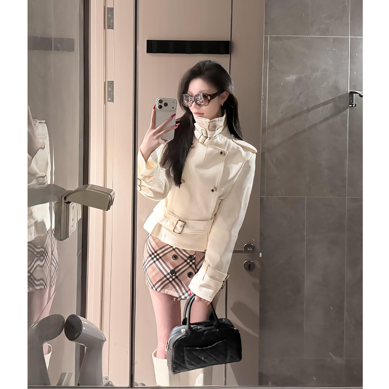 White Trench Coat for Women, 2026 New Early Autumn Korean Style, High-End Feel, Short Lapel Jacket for Petite Figures