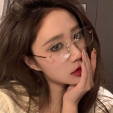 Бесплатный стиль чистого желания может быть сопоставлена ​​с цифровой версией корейской версии Tide Super Light Ceroration Прозрачный сетевый красный золотой шелк