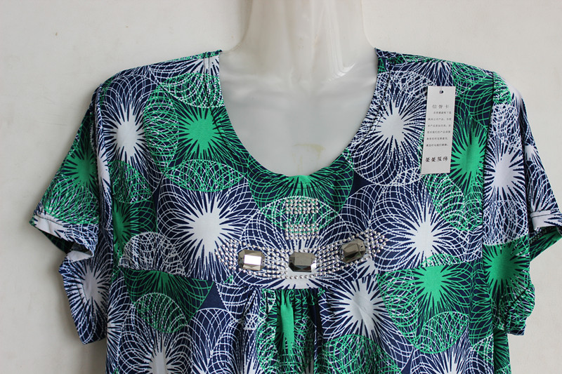 Ngắn tay vest phụ nữ trung niên nửa tay áo T-Shirt băng lụa lụa sữa áo cộng với phân bón XL mẹ nạp ladies váy cho người trung niên