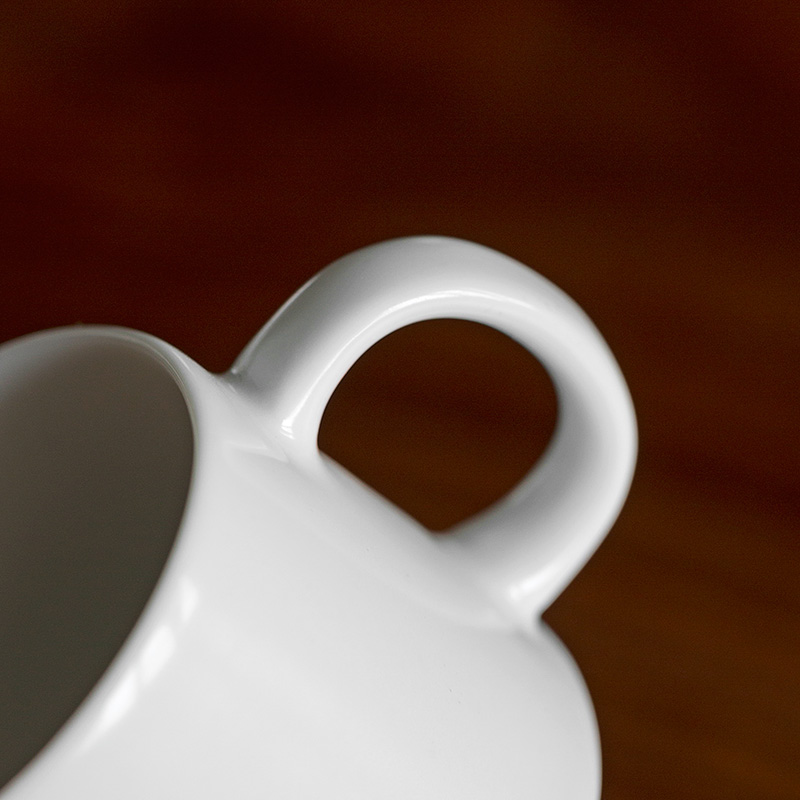 Jun is pure white mini mugs ins contracted household small glass ceramic cup with handle the hot cup of tea