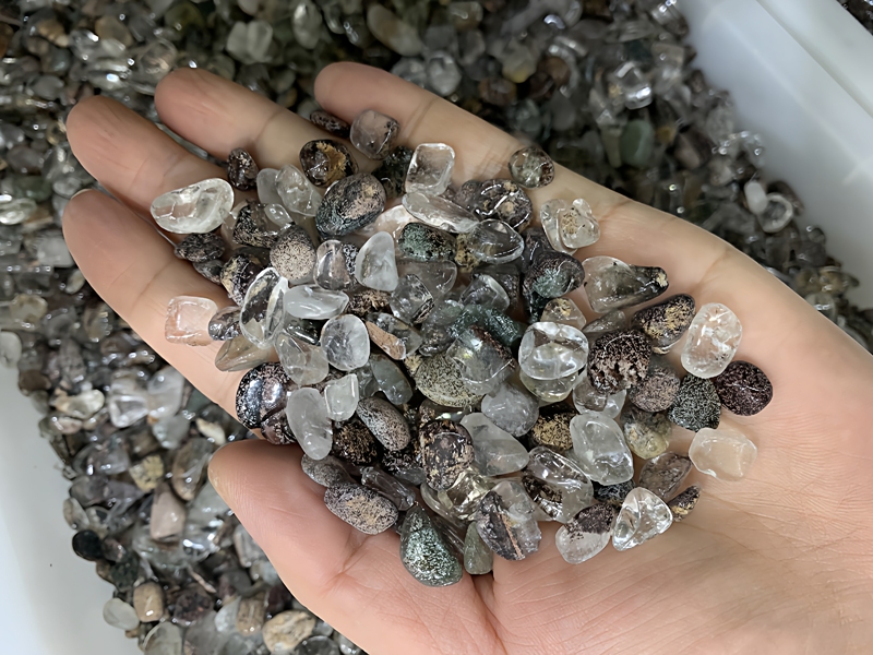 Natural Brazilian Raw Green Phantom Crystal Gravel Particles for Buddha Mandala Landscaping Decoration Hydroponic Ornaments with Free Shipping