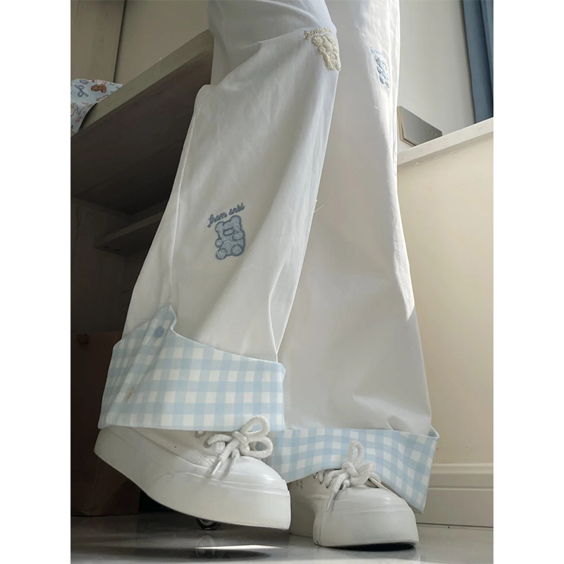 Straight-Leg Jeans for Women, Summer Design with Patchwork Embroidery, High-Waisted, Hip-Covering, Slimming, Loose-Fitting, American-Style White Wide-Leg Pants Straight-Leg Jeans for Women, Summer Design with Patchwork Embroidery, High-Waisted, Hip-Covering, Slimming, Loose-Fitting, American-Style White Wide-Leg Pants