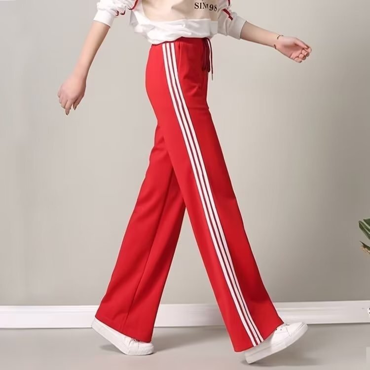 New Red Casual Sports Pants with Three Stripes for Men and Women, Large Size, Loose Fit, Slimming, High-Waisted, Wide-Leg Straight Pants New Red Casual Sports Pants with Three Stripes for Men and Women, Large Size, Loose Fit, Slimming, High-Waisted, Wide-Leg Straight Pants