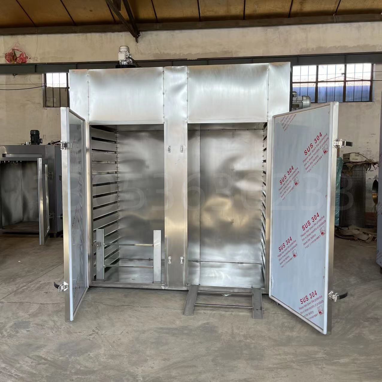 揭秘都江堰豆腐干的新鲜加工利器——烟熏烘干一体机