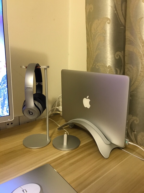 Laptop Vertical Stand Storage Base Metal Stand Vertical Notebook Stand