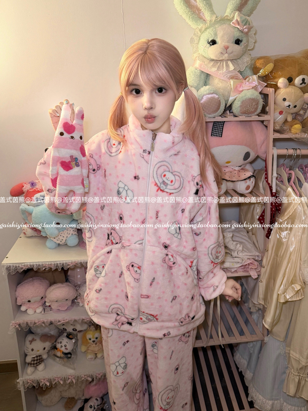 Cartoon-Style Bear-Themed Flannel Warm Winter Pajamas for Outdoor Wear and Home Wear