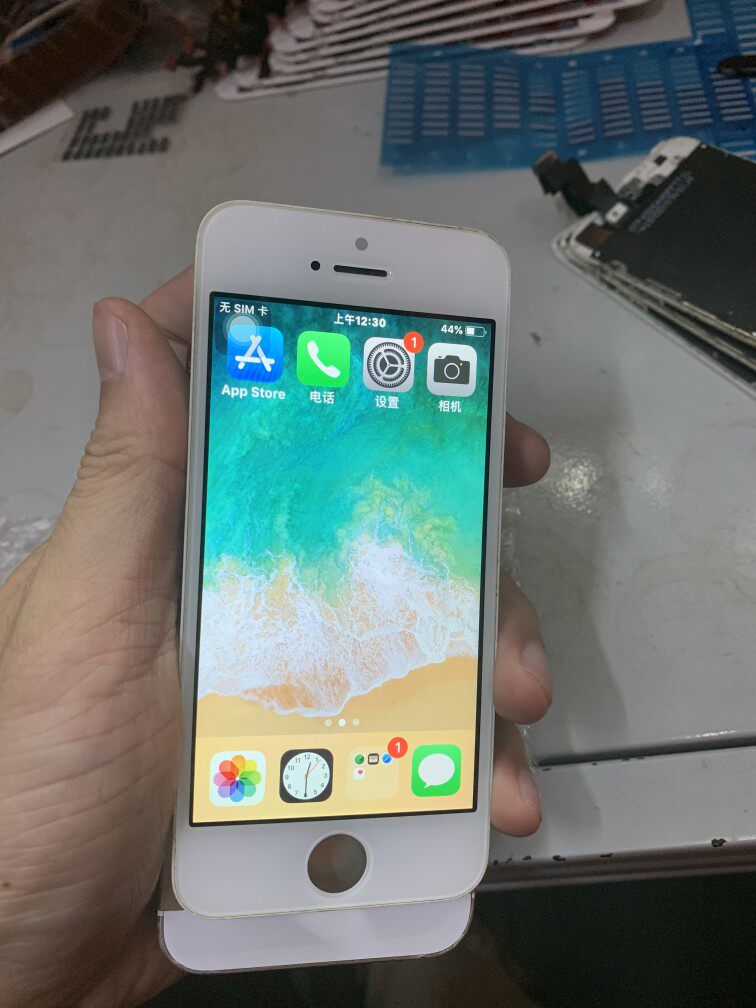 苹果5c拆机图解，小白必看，拯救你的压箱底宝藏！