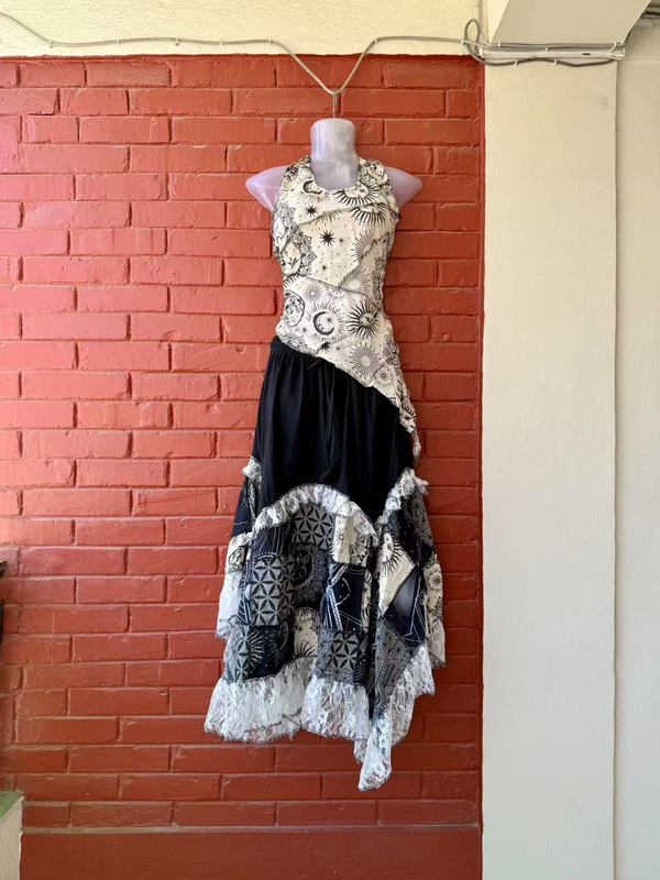 Nepalese Hippie-Style Sunflower Totem Halter Top + Irregular Plaid Patchwork Skirt Set