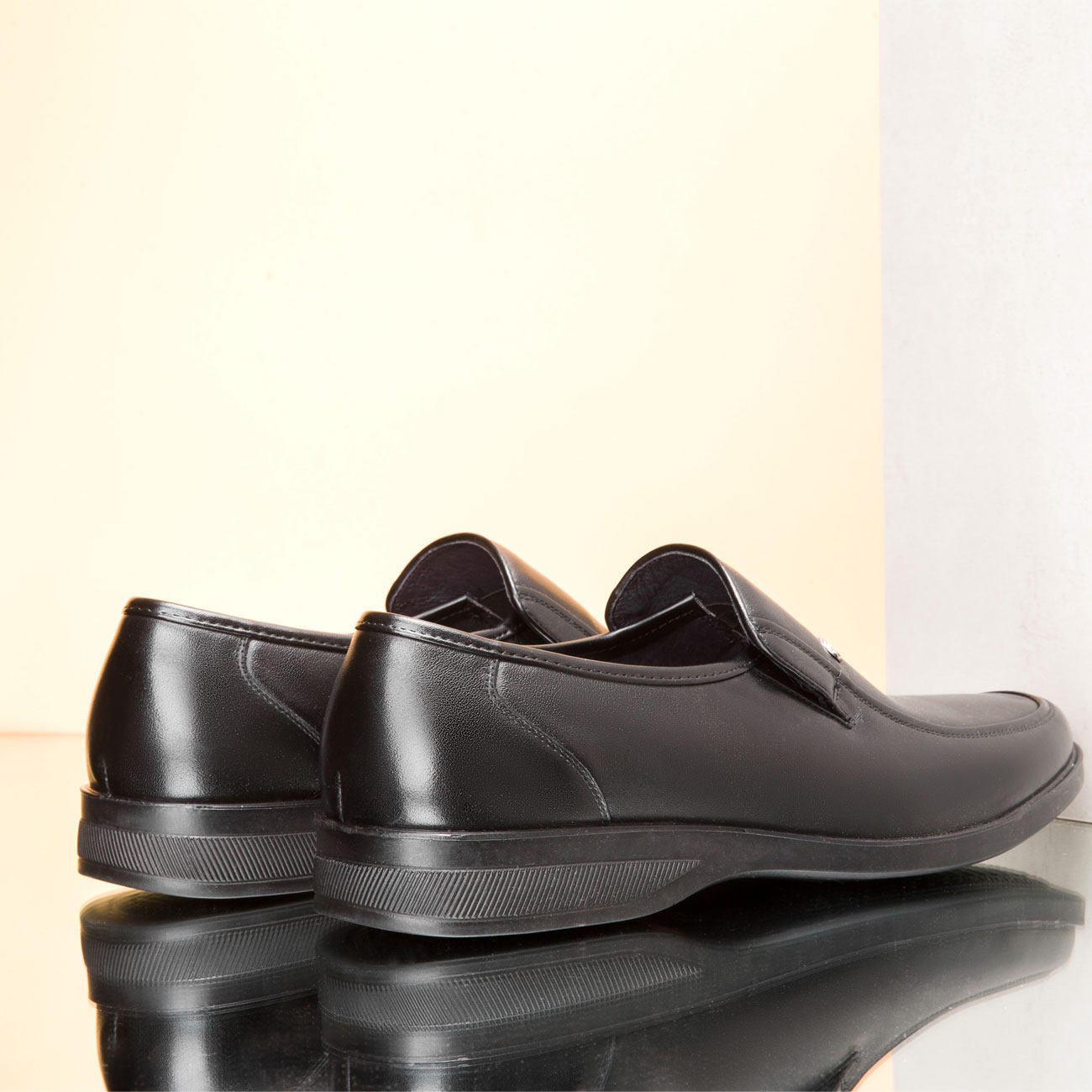 奥康 一脚套 男式皮鞋 天猫优惠券折后¥149包邮(¥169-20)2款可选