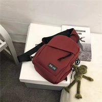 Красная подвеска, значок