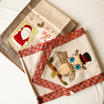 European and American popular cotton and linen Christmas table runner Christmas tablecloth restaurant table Christmas party decoration layout Rudolph