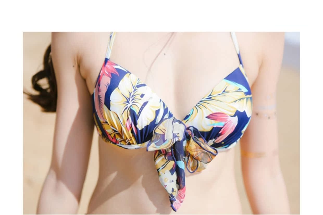 Mới nhỏ đôi mới bơi áo tắm mùa xuân nóng ngực nhỏ tập hợp in bikini quần ba mảnh quần bơi phù hợp với quần đồ biển cặp	