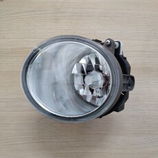 Противотуманные фары 适用于subaru斯巴鲁傲虎br原装大雾灯总成 84501aj080 84501aj070