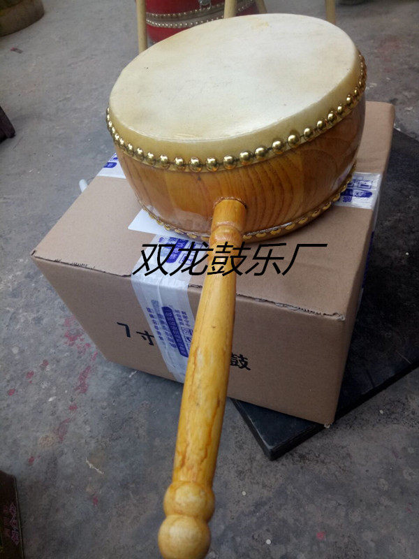 Upscale log hand slapping a drum buffalo Drum Buffalo Leather Drum Method Affair With Hand Drum Boutique Log Drum Size Dimensioned To Do