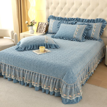 Autumn and Winter Thickened Warm Milk Velvet Quilted Bed Skirt Single Piece Short Plush Embroidered Ruffle Bed Skirt Three-Piece Set