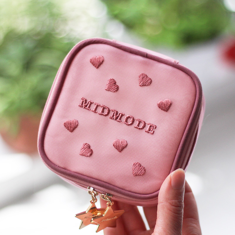 MIDMODE Half busy Makeup Bag Small Portable Mini INS Mesh Yarn Loving Embroidered Carry-on-Fire Contained Lipstick