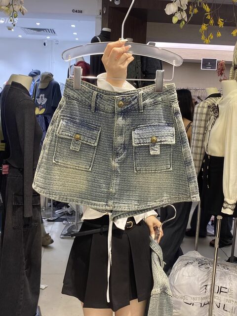 ຊຸດ denim ຄົນອັບເດດ: ເອີຣົບ retro ສໍາລັບແມ່ຍິງໃນດູໃບໄມ້ລົ່ນວ່າງແລະຄົນອັບເດດ: denim jacket ສັ້ນ + skirt ແອວສູງຊຸດສອງສິ້ນ