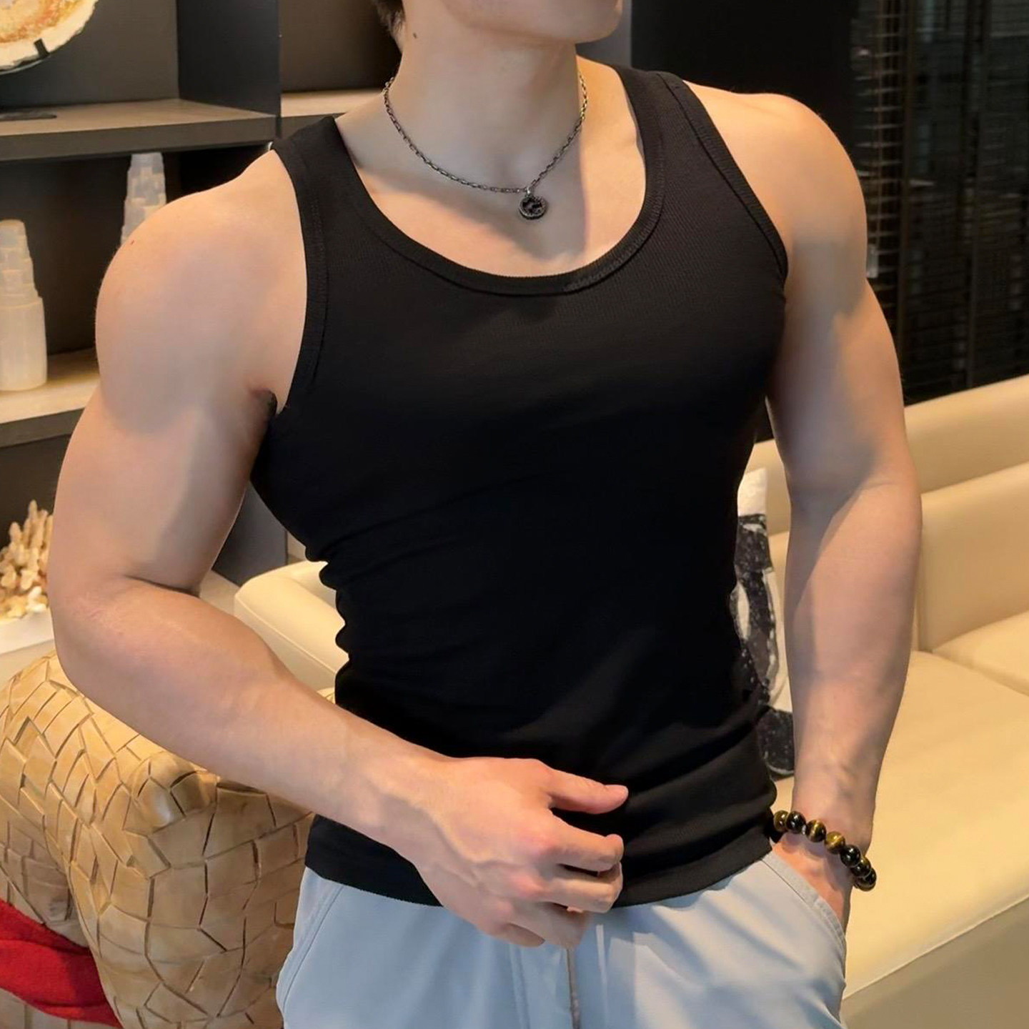 Summer solid-color fitness vest, men's wide-back tight elastic sleeveless sports T-shirt, sweat-absorbing and breathable running training suit