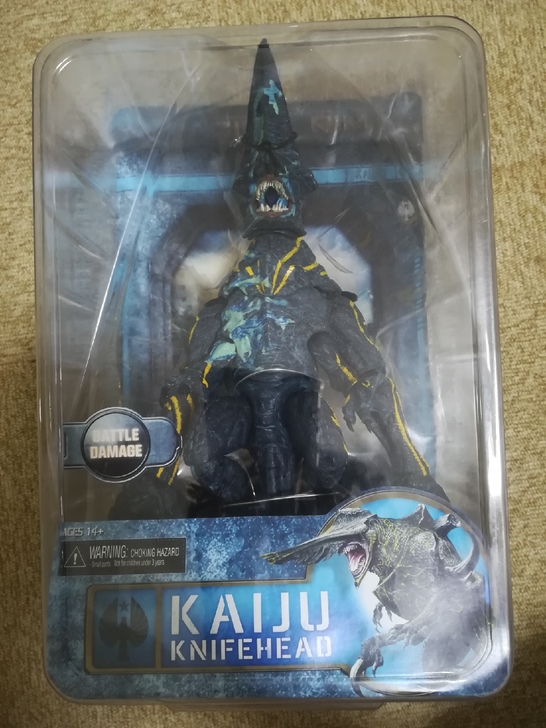 Spot NECA ring Pacific 2 Monster Chamomunicorn's Beast War Loss Version model model owned 25cm