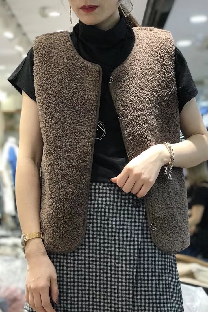 Vest nữ cừu Hàn Quốc ấm áp không tay ấm áp mùa thu và mùa đông Áo vest nữ vest vest bên ngoài mặc đơn giản áo khoác nữ de thương