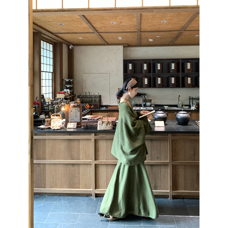 Walkindark【Moss-Colored Evening Breeze】High-End Goods! Exquisitely Crafted Cashmere Premium Tailored Wool Sweater Set