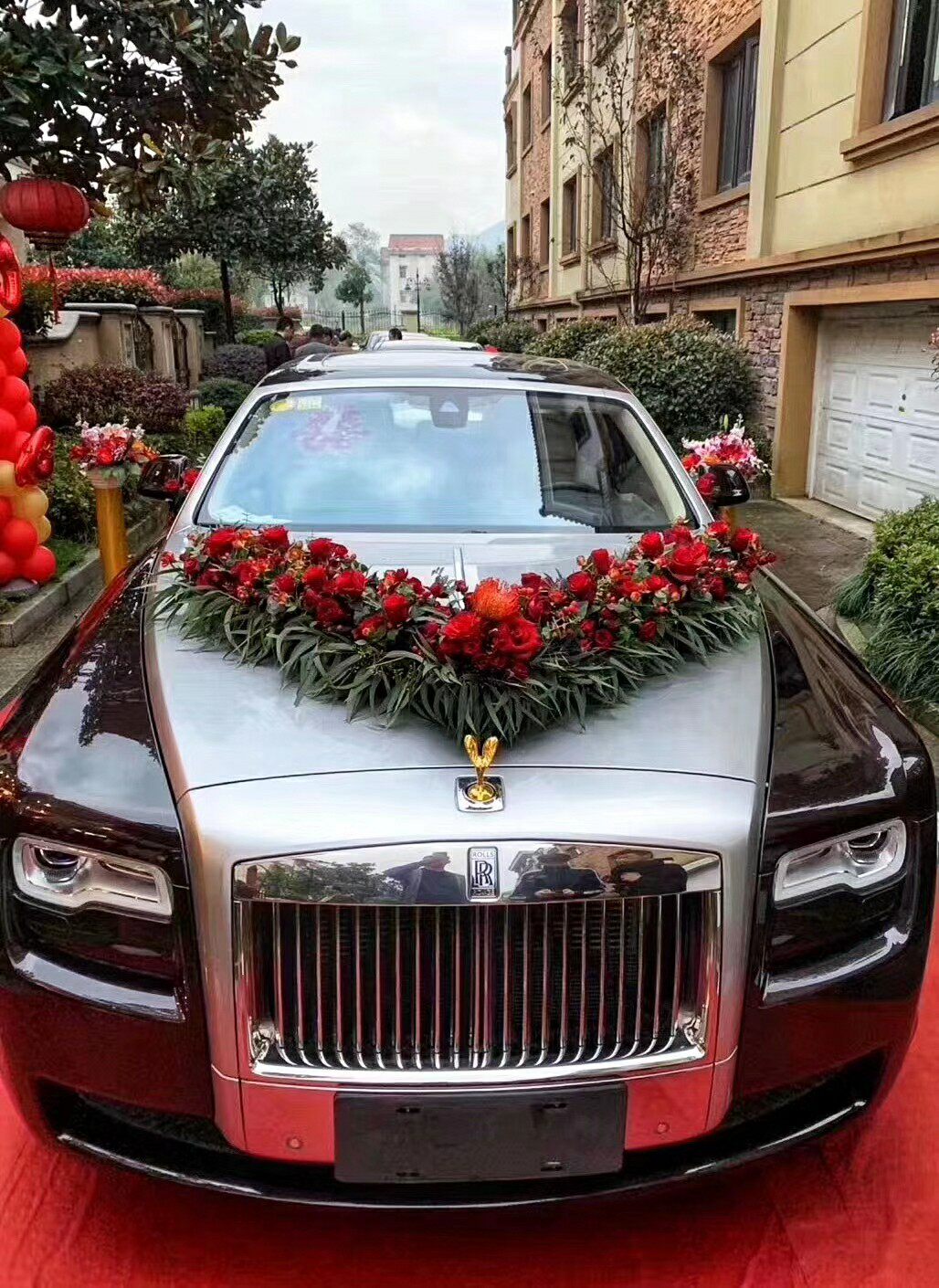 Shanghai New Eternal Love Rental Rolls-Royce Gust Phantom Celebration Car Rental Wedding Car Package