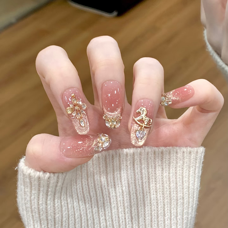 2026 New Handmade Wearable Nail Art with Gold Horse, Three-Dimensional Small Gold Horse, Sparkling Crushed Diamonds, Cat Eye, New Year Nail Art