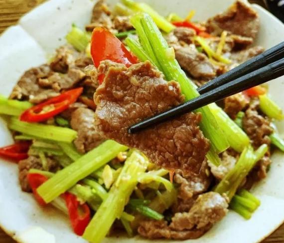 炒牛肉多加点这东西,牛肉鲜又嫩,好吃