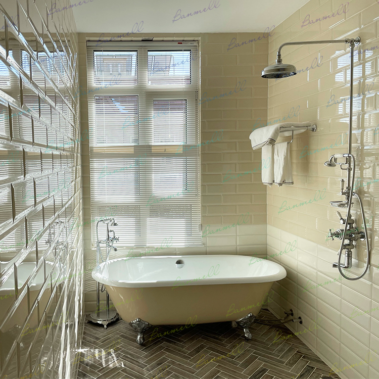 Exported to the UK order bathroom cast iron British retro style freestanding bathtub classical European style chaise longue