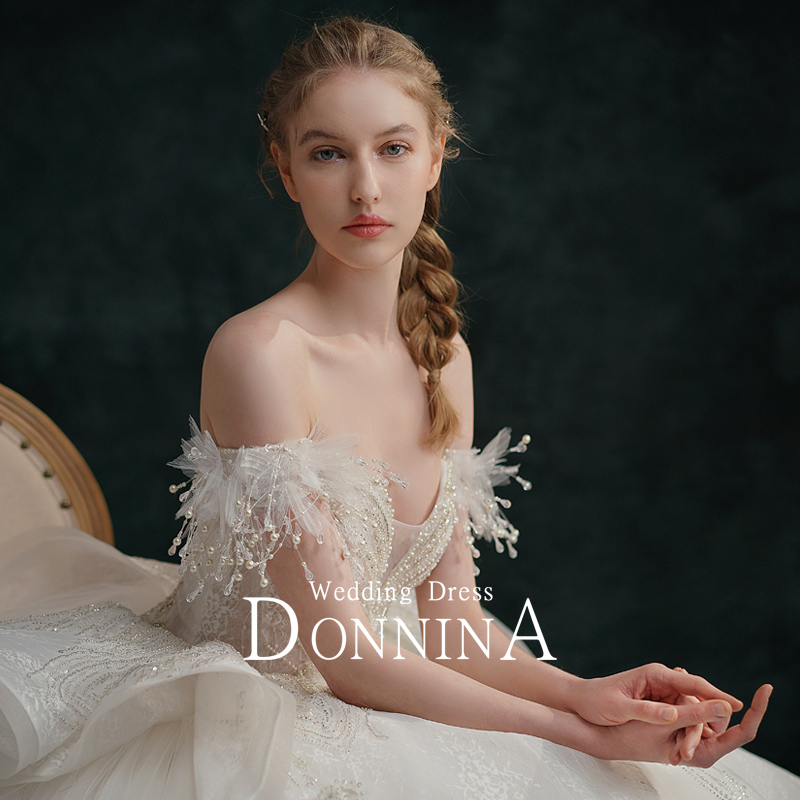 Lace wedding dress for princess, open shoulders Lace wedding dress for princess, open shoulders