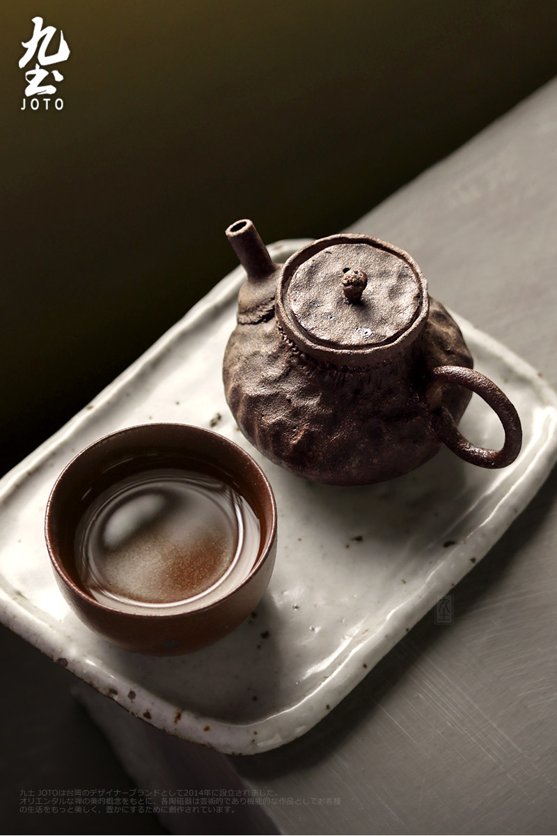 About Nine soil Japanese checking coarse ceramic teapot antique hand knead small pot of tea side kung fu tea set as the hand grasp single pot