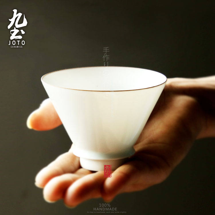 About Nine earth manual thin body big hat to jingdezhen tea cups white lamp that Japanese kunfu tea masters cup can write custom